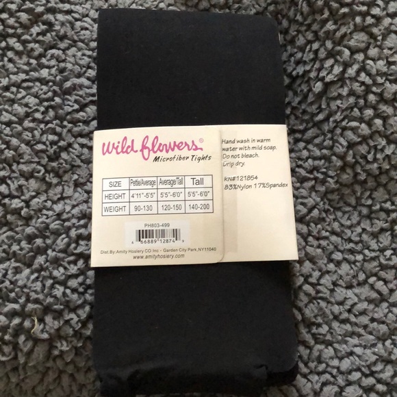 Black nylons - Picture 2 of 2